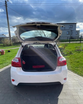 Toyota Auris cena 24500 przebieg: 252376, rok produkcji 2011 z Bogatynia małe 79